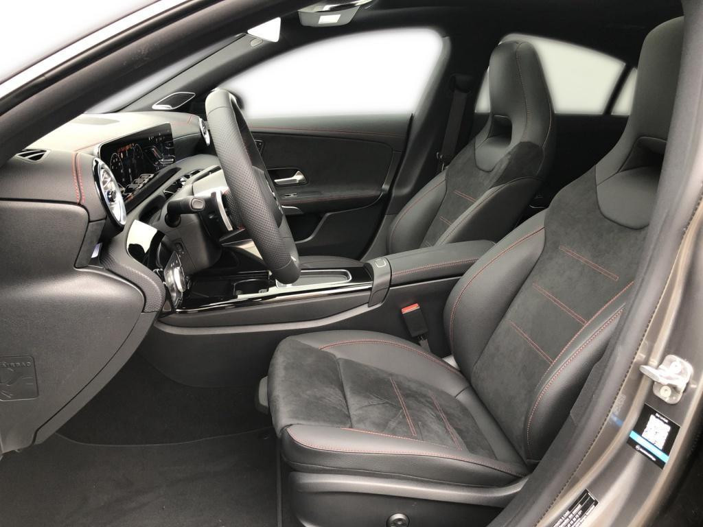 Mercedes-Benz CLA-Klasse CLA 220 4MATIC Coupé