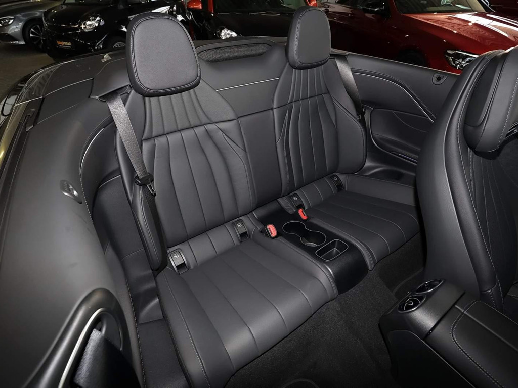 Mercedes-Benz CL CLE 300 4MATIC AMG Line