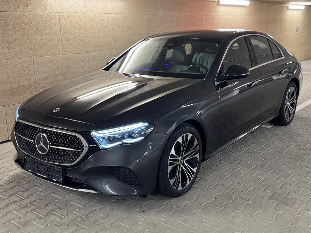 Mercedes-Benz E-Klasse E 200 AVANTGARDE Sedan