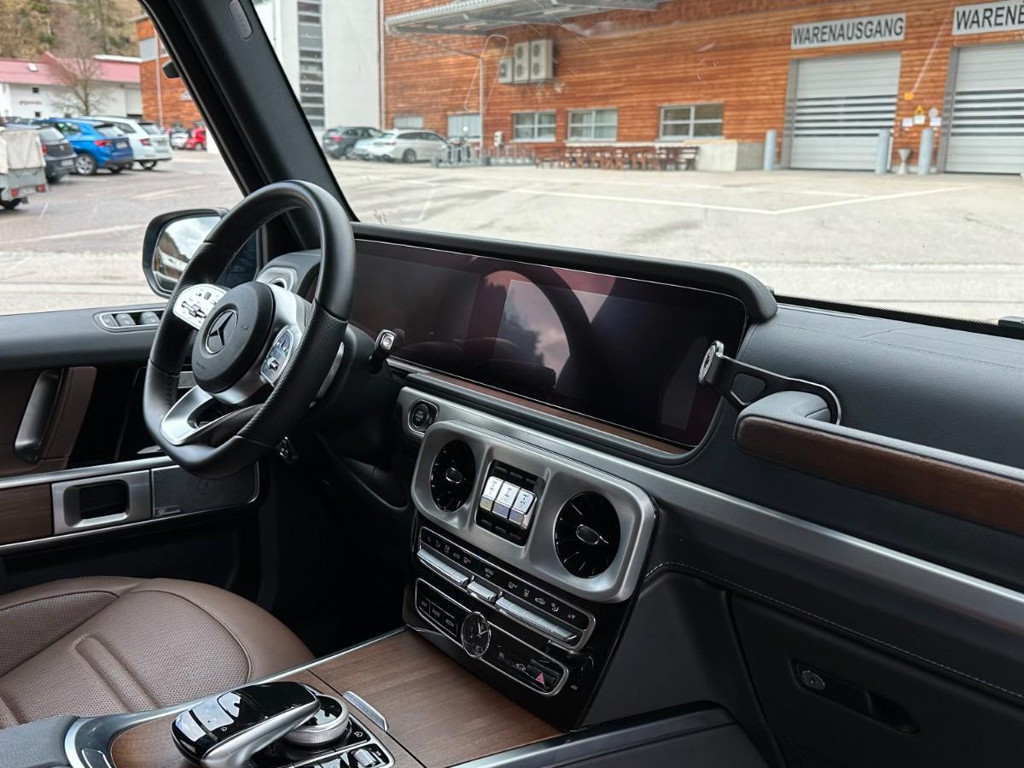 Mercedes-Benz G-Klasse