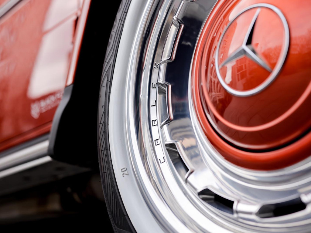 Mercedes-Benz G-Klasse