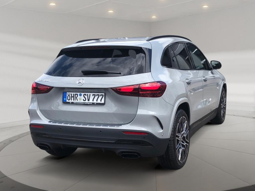 Mercedes-Benz GLA-Klasse GLA 180 AMG Line