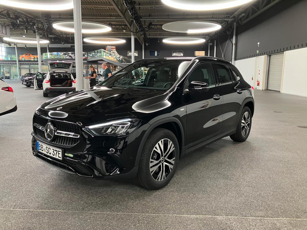 Mercedes-Benz GLA-Klasse GLA 250 Progressive GLA 250 e