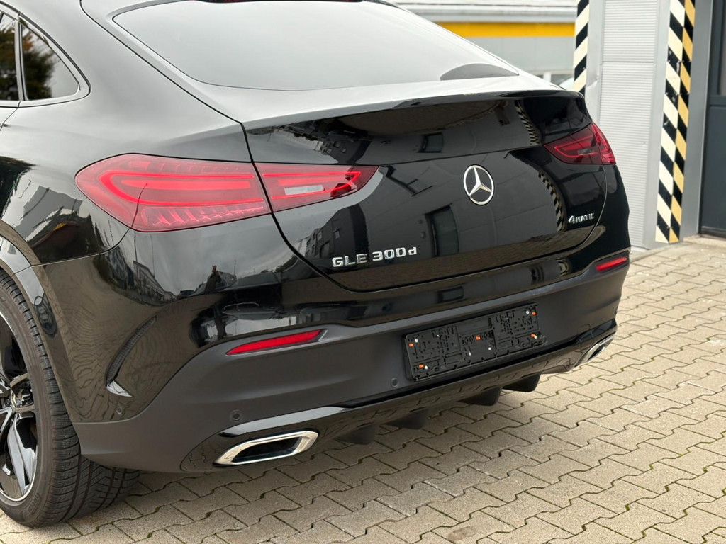 Mercedes-Benz GLE-Klasse GLE 300 4MATIC AMG Line Coupé GLE 300 d