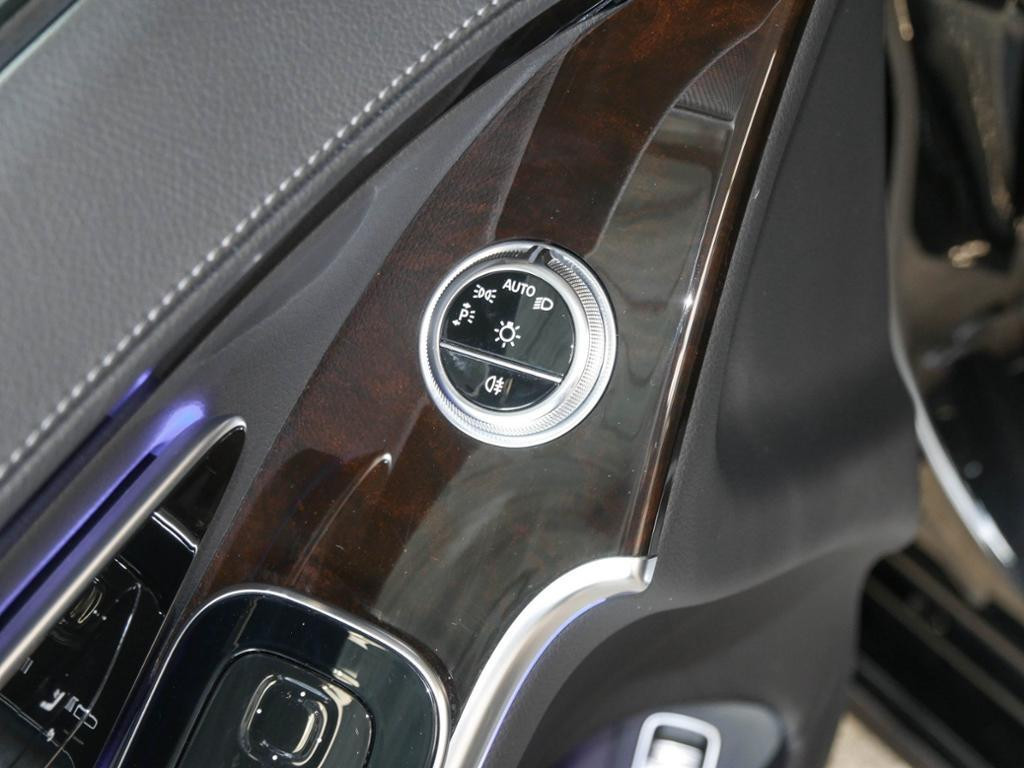 Mercedes-Benz S-Klasse