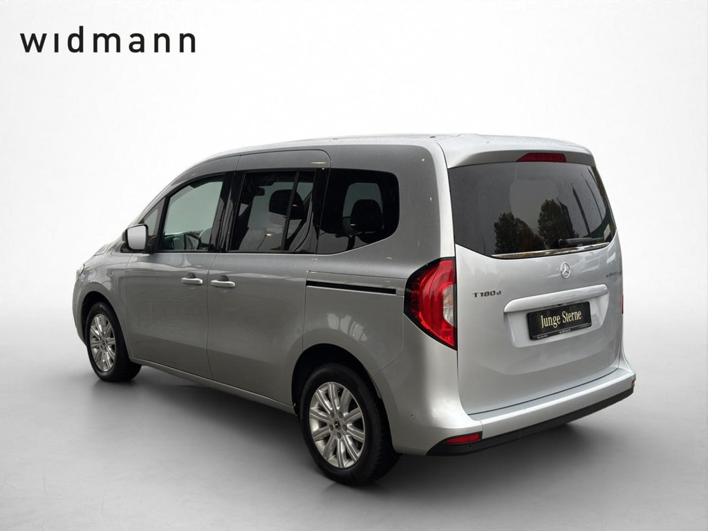 Mercedes-Benz T 180