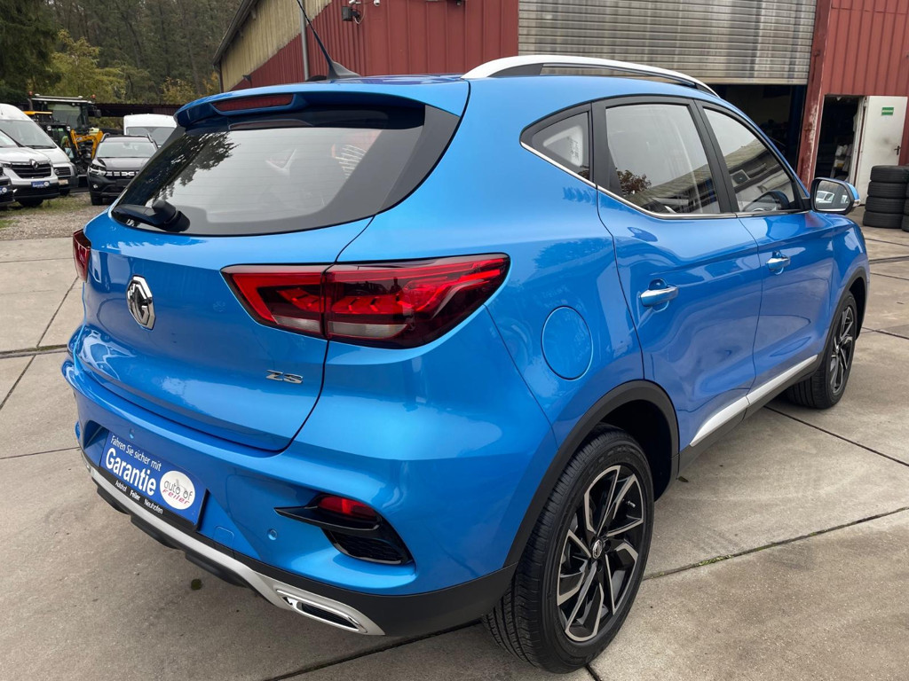 MG ZS