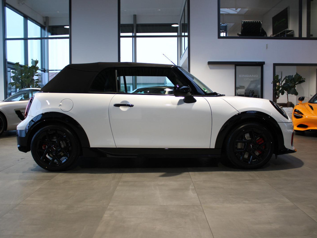 Mini John Cooper Works Cabrio