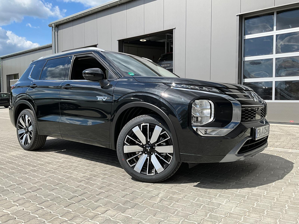 Mitsubishi Outlander PHEV 4WD