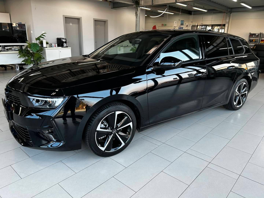 Opel Astra Sports Tourer Grand Sport GS-Line