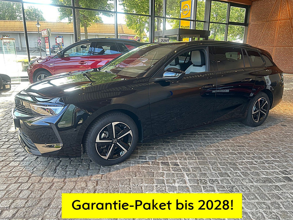 Opel Astra Sports Tourer business+