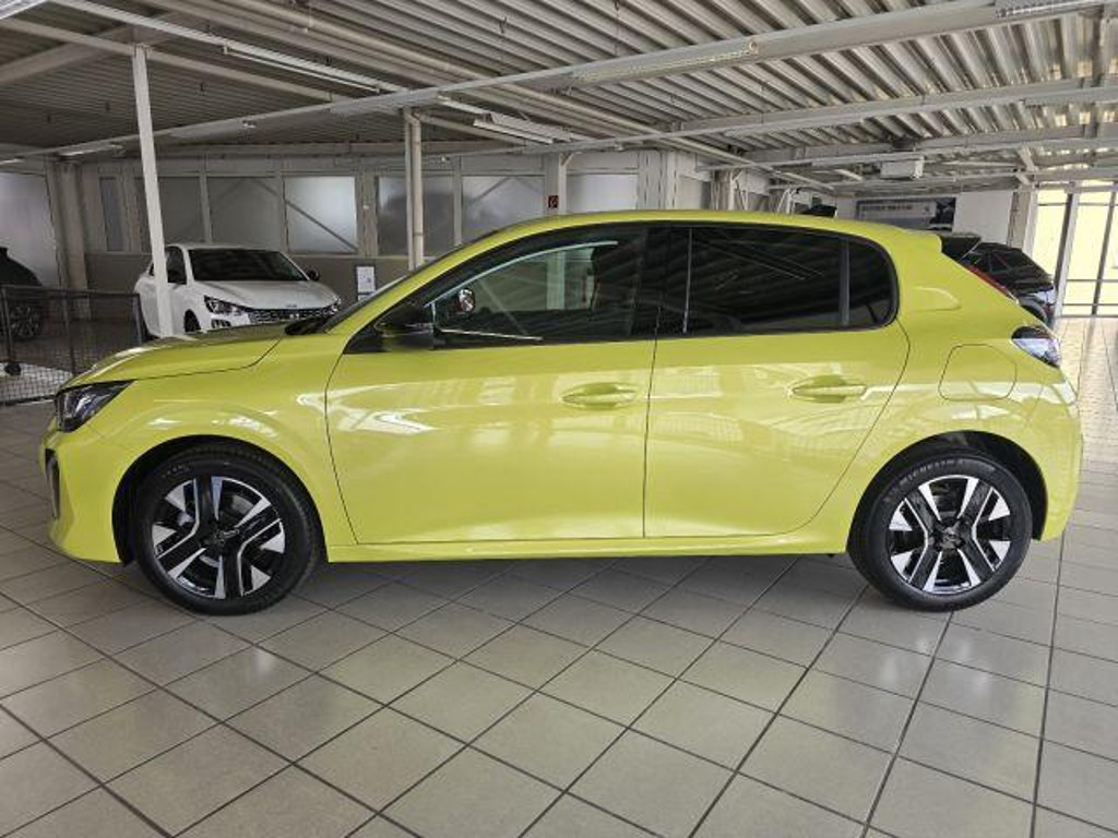 Peugeot e-208