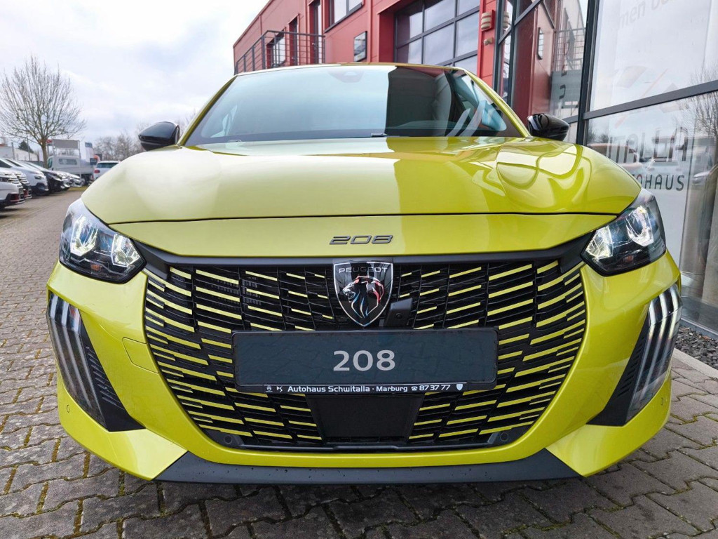 Peugeot e-208