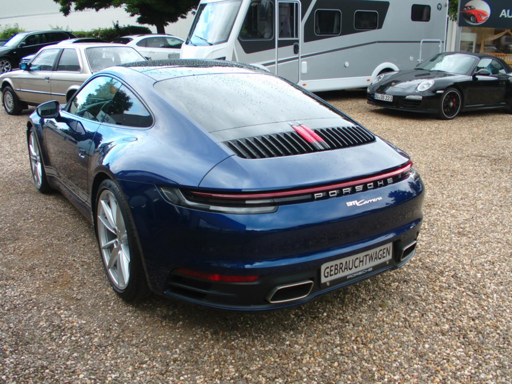 Porsche 992