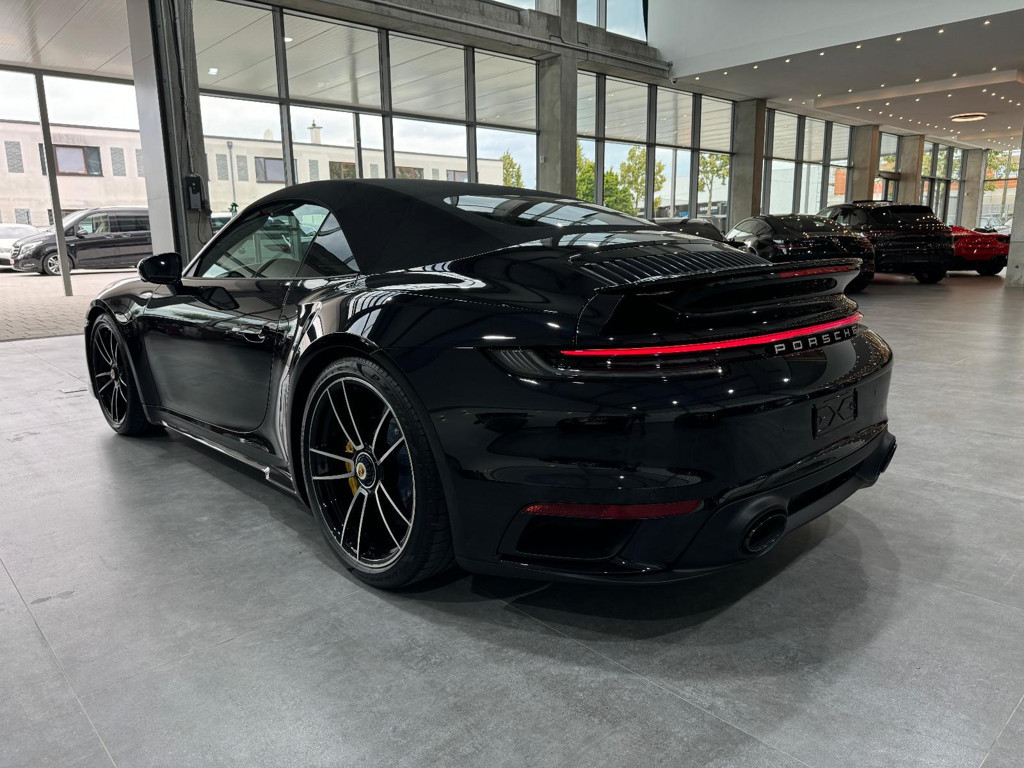 Porsche 992