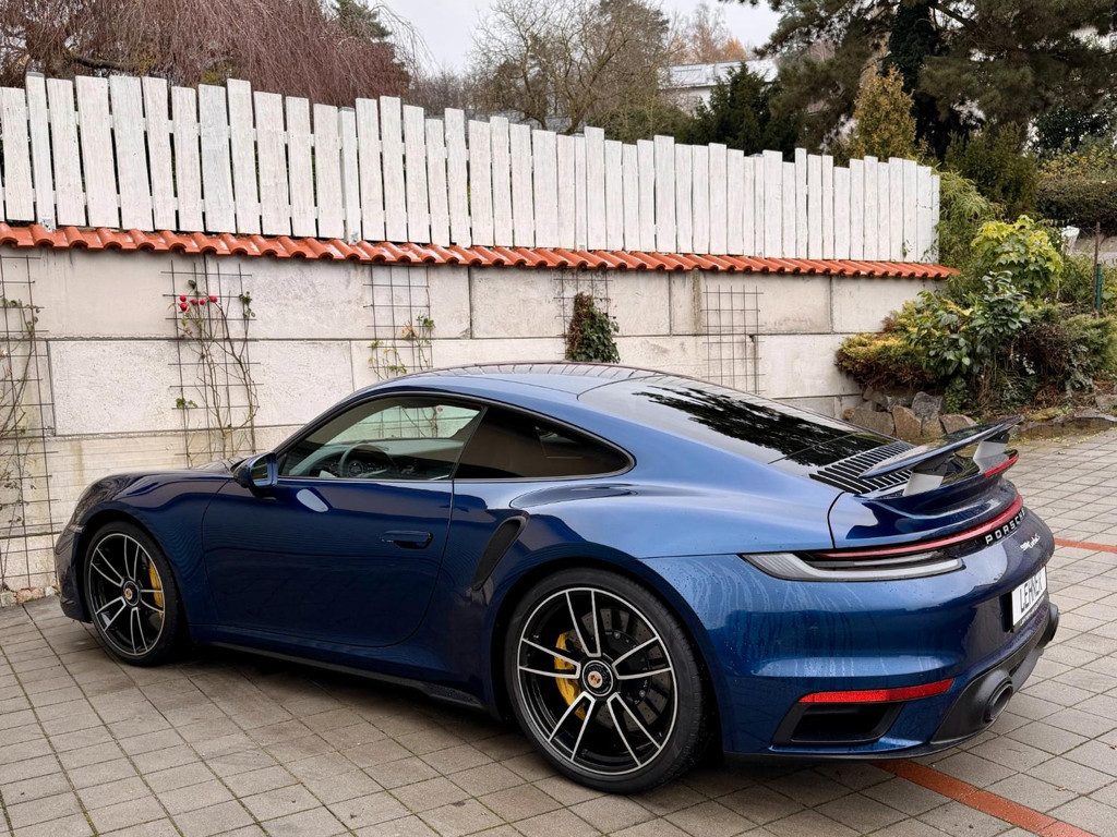 Porsche 992