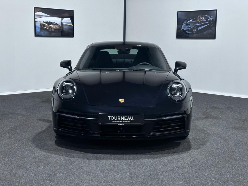 Porsche 992 Carrera