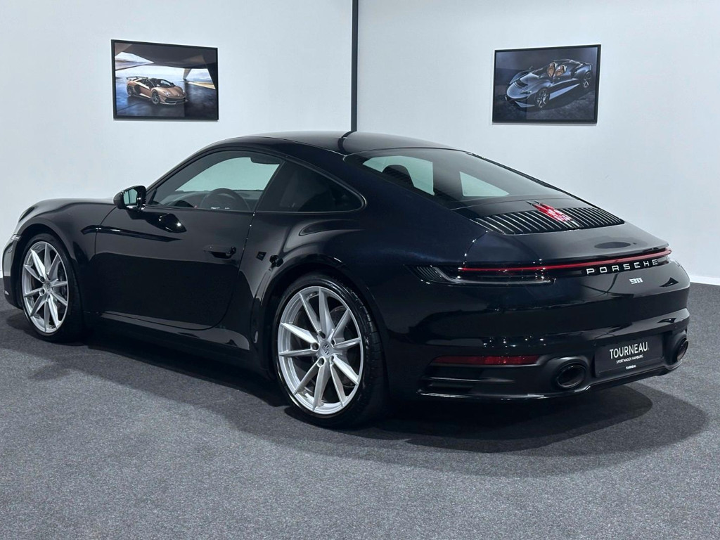 Porsche 992