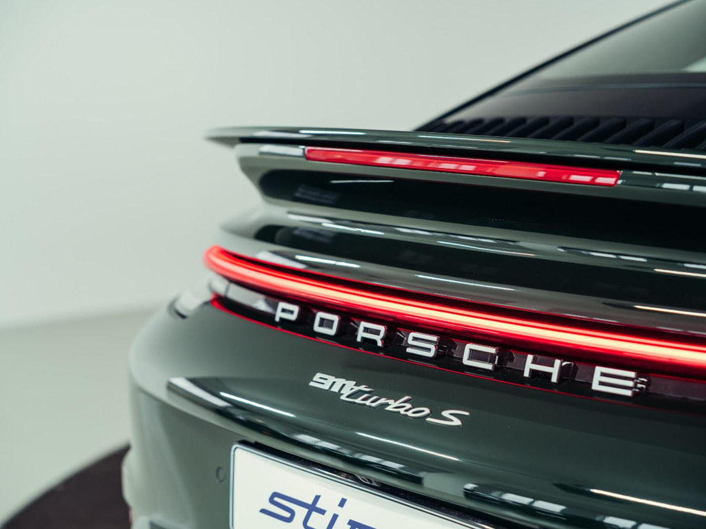 Porsche 992