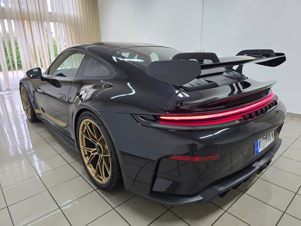 Porsche 992