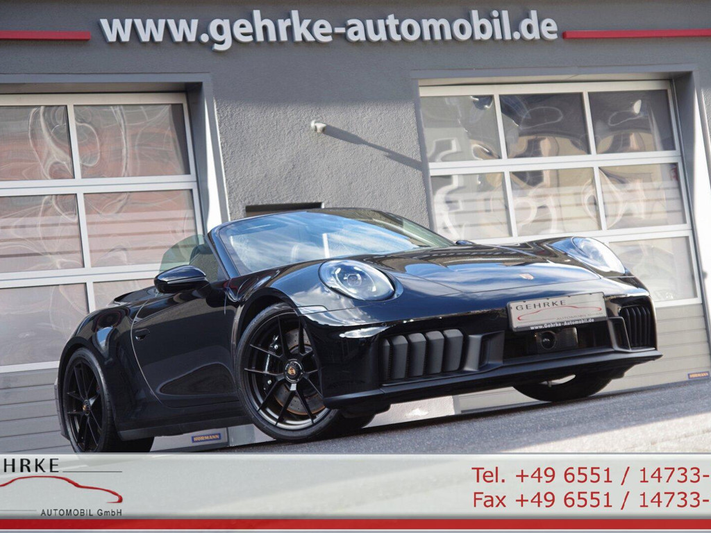Porsche 992 GTS Cabrio 4