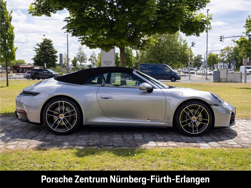Porsche 992 Cabrio Carrera