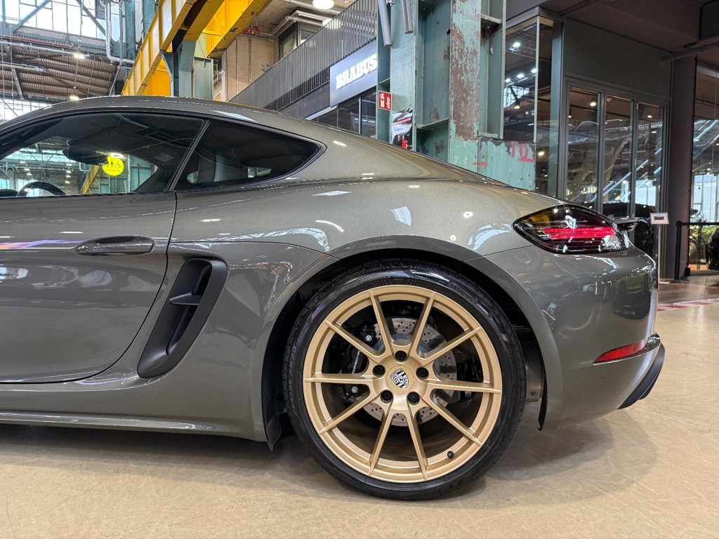 Porsche Cayman