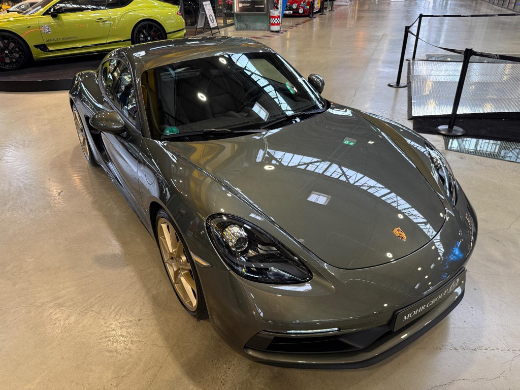 Porsche Cayman