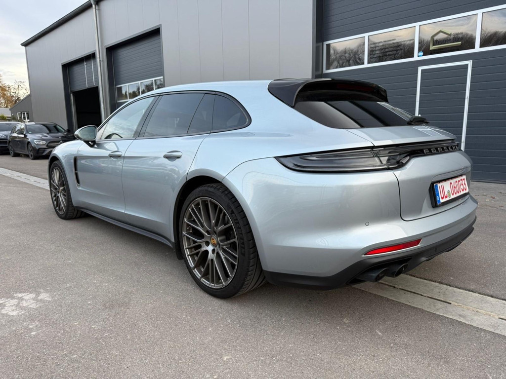 Porsche Panamera Platinum Edition 4