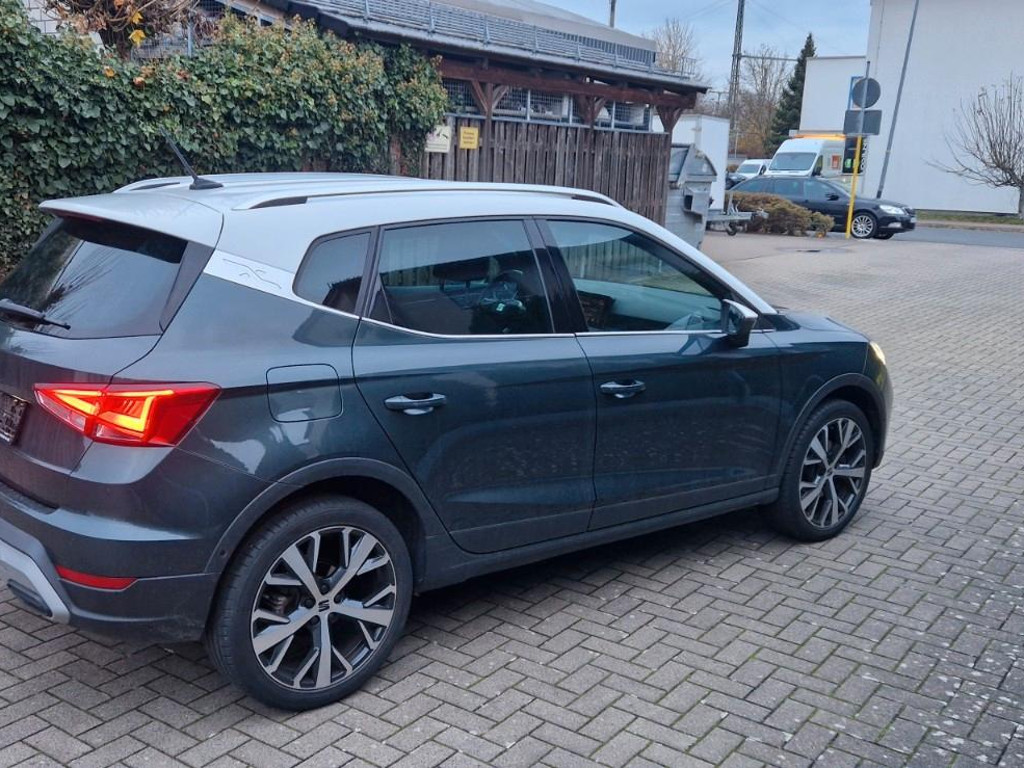 Seat Arona