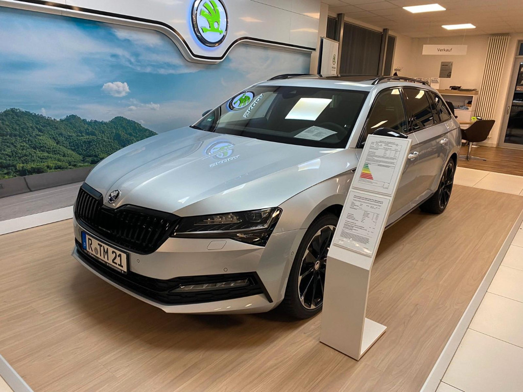 Skoda Superb Combi 4x4 Sportline