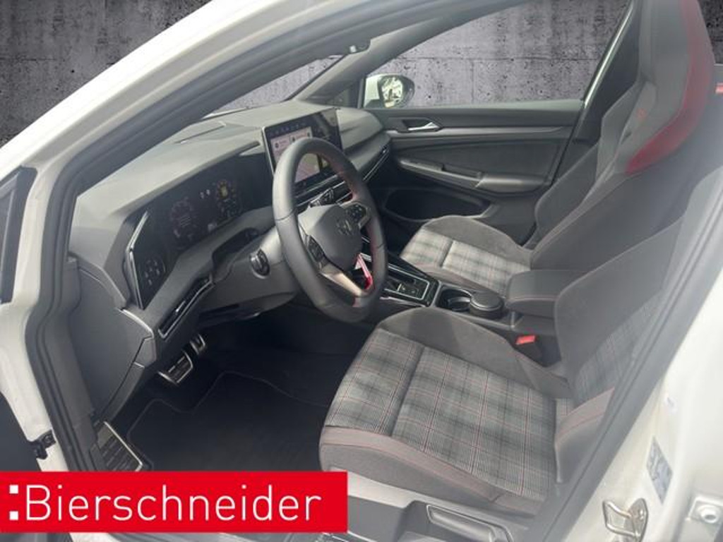 Volkswagen Golf DSG GTI IQ.Drive 2.0 TSI