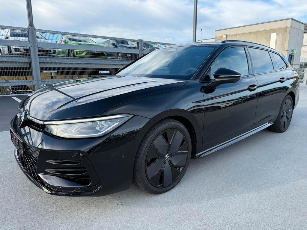 Volkswagen Passat 4Motion Variant R-Line