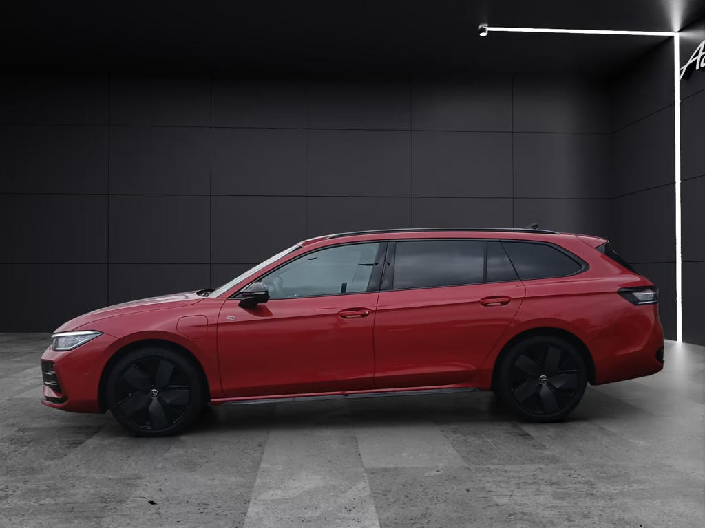 Volkswagen Passat DSG R-Line eHybrid IQ.Drive