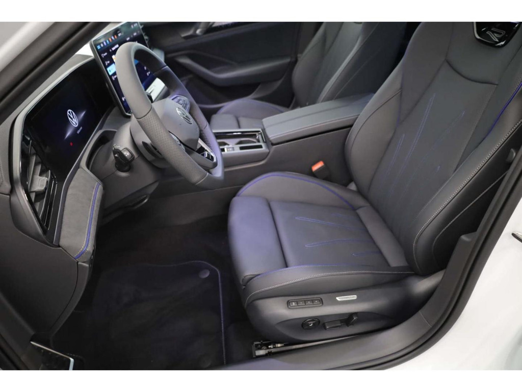 Volkswagen Passat Variant R-Line 1.5 eTSI