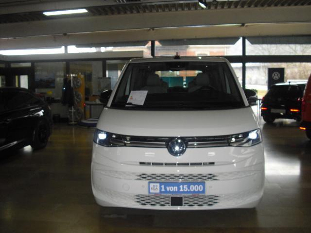 Volkswagen Multivan Style 2.0 TSI Lang T7