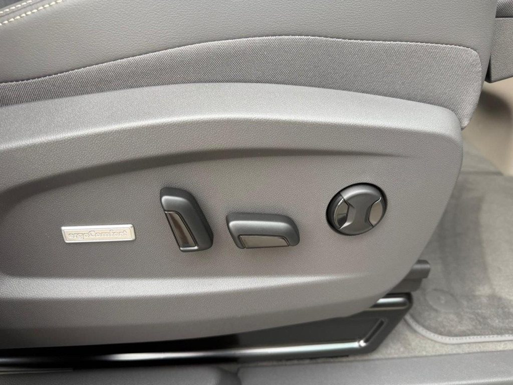 Volkswagen Multivan DSG Style 2.0 TDI Lang T7