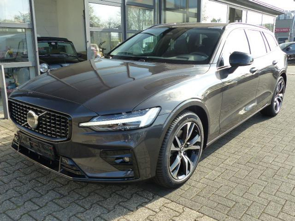 Volvo V60 Plus Dark