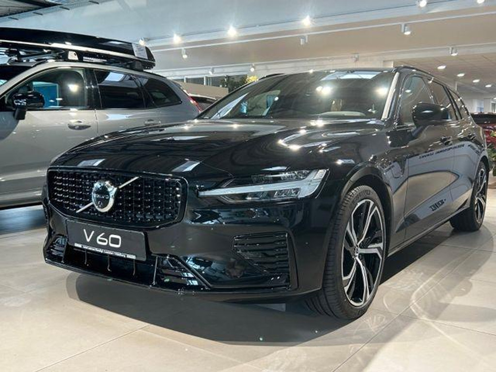 Volvo V60 AWD T8 Plus Dark