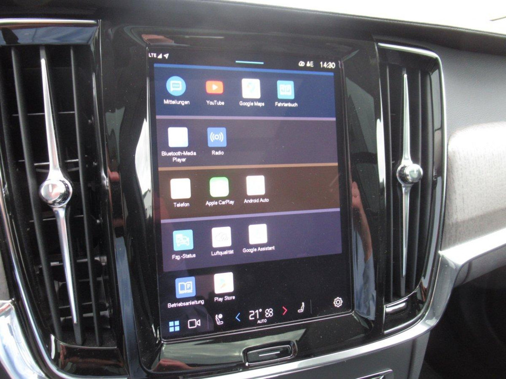 Volvo V90 Cross Country