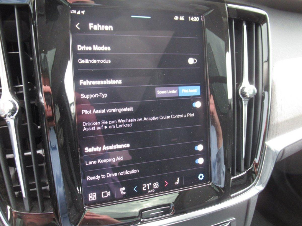 Volvo V90 Cross Country