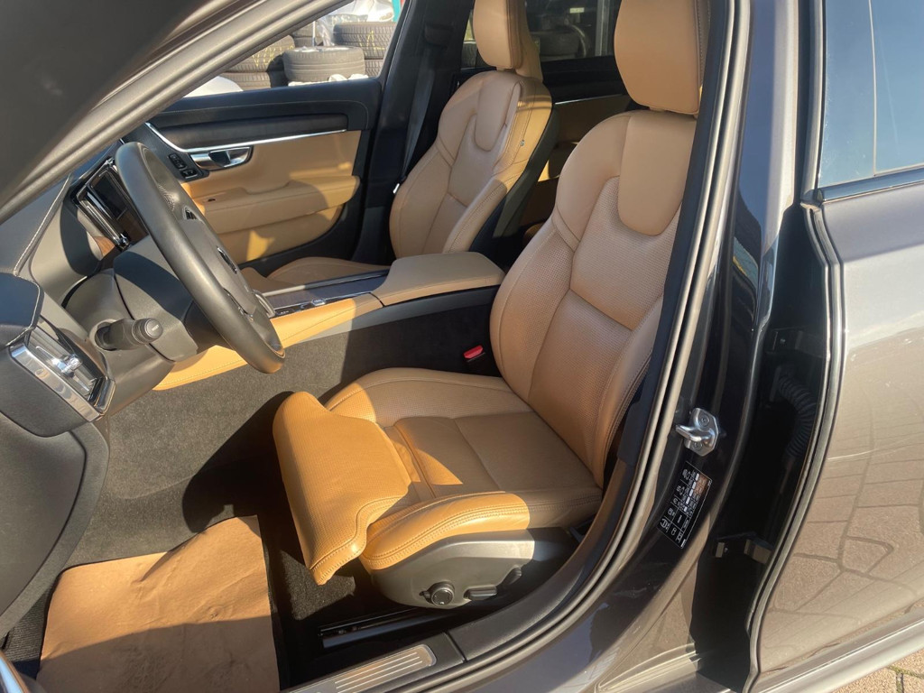 Volvo V90 Cross Country