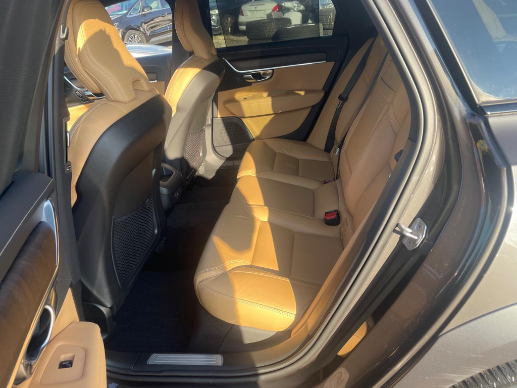 Volvo V90 Cross Country
