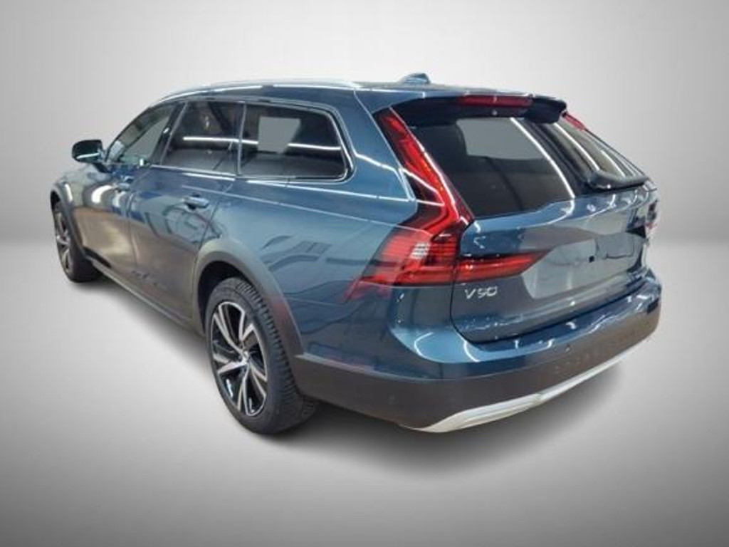 Volvo V90 Cross Country