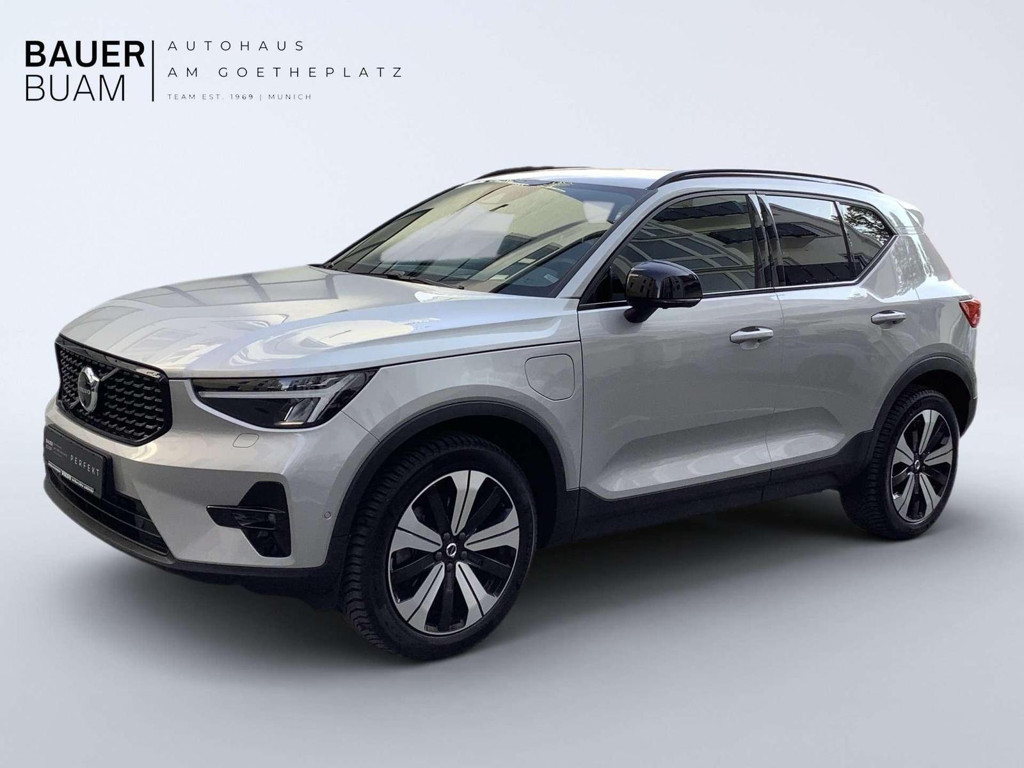Volvo XC40 Plus Dark