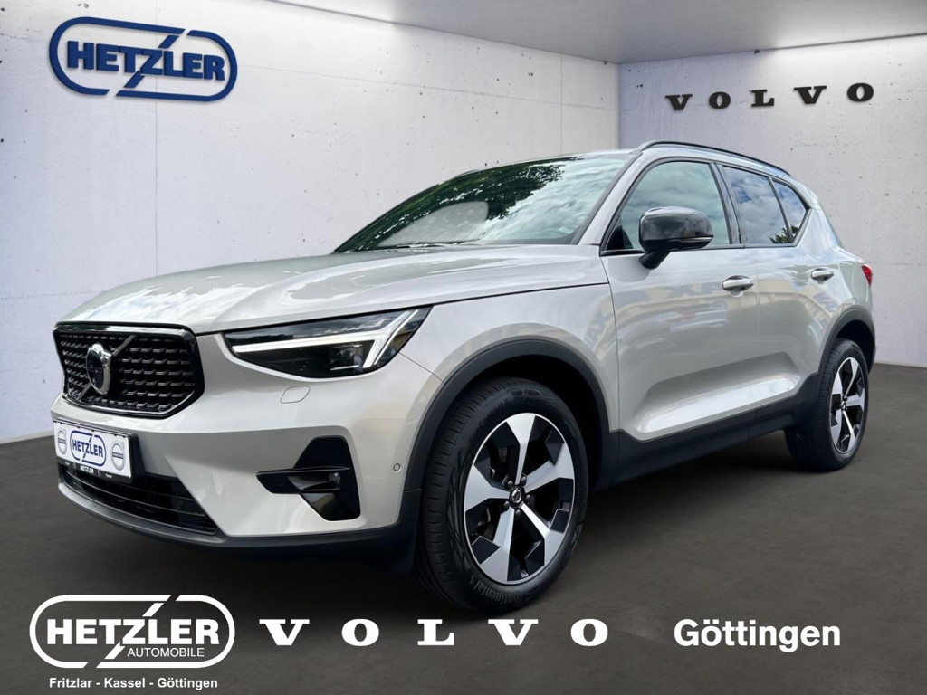 Volvo XC40 Plus Dark