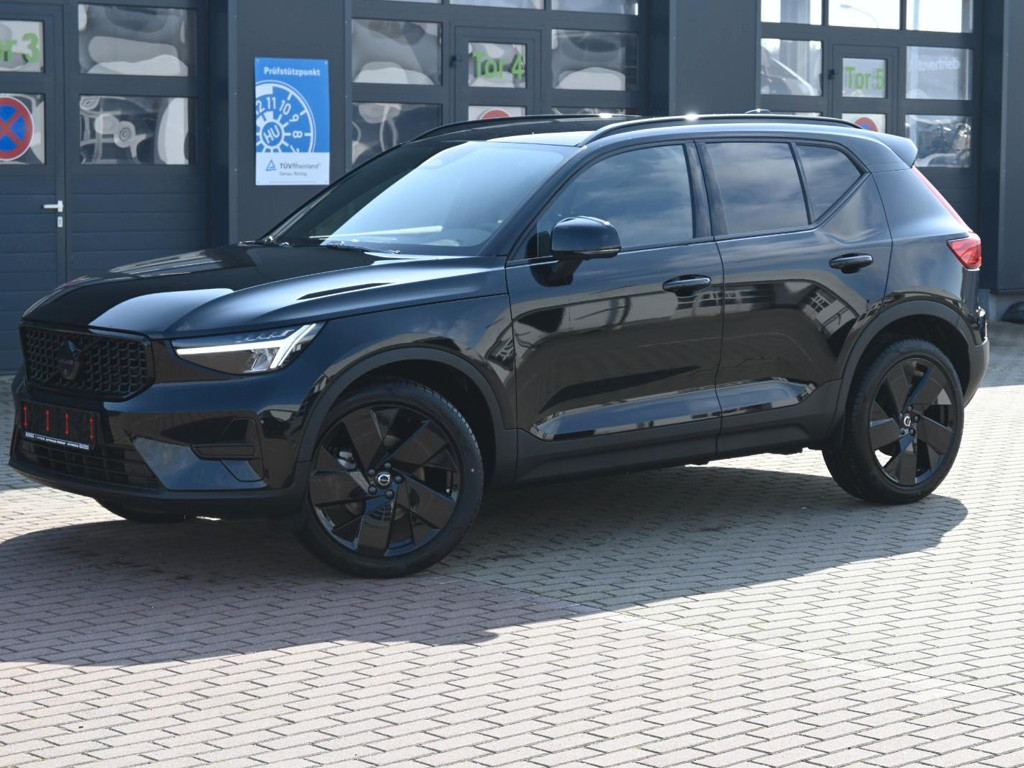 Volvo XC40 Plus