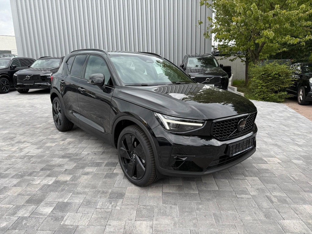 Volvo XC40 Plus