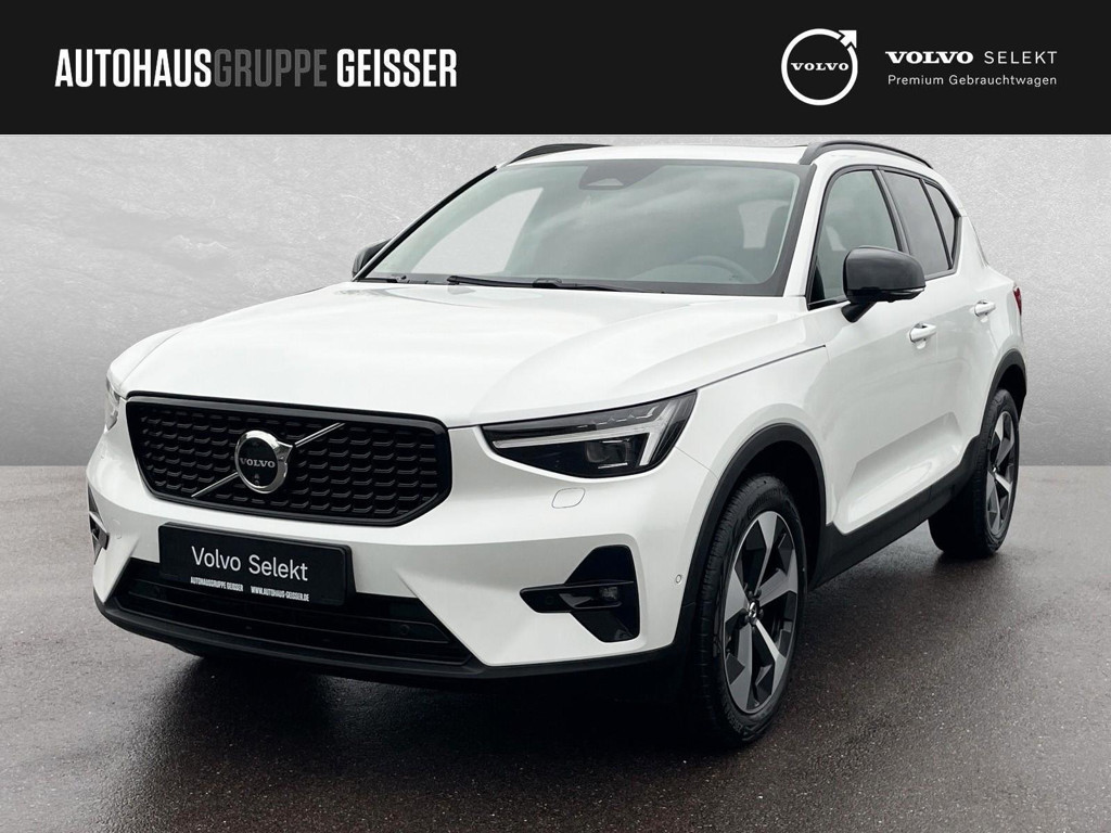 Volvo XC40 Plus Dark