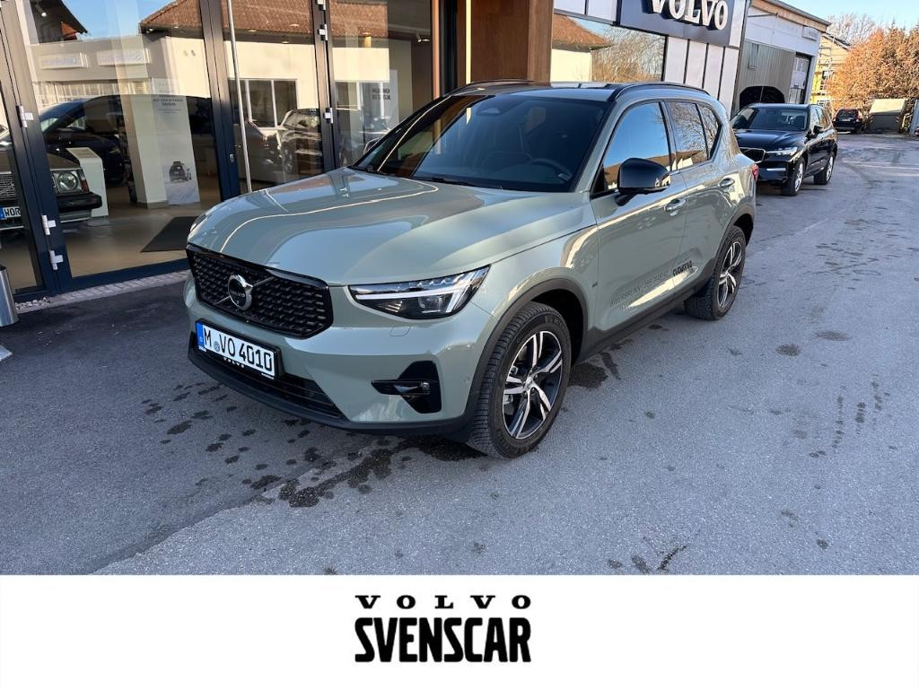 Volvo XC40 Plus Dark